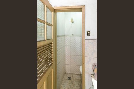 Apartamento para alugar com 79m², 2 quartos e sem vagaBanheiro de Serviço