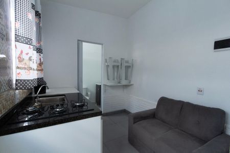 Sala / Cozinha de kitnet/studio para alugar com 1 quarto, 25m² em Jd. Copaiba Éden, Sorocaba