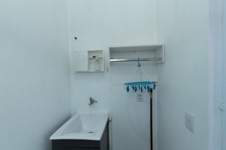 Studio para alugar com 25m², 1 quarto e sem vaga Studio para alugar com 25m², 1 quarto e sem vagaBanheiro / Área de Serviço