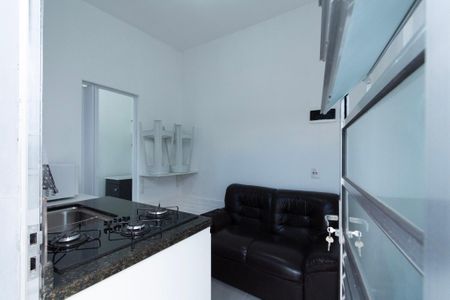Sala / Cozinha de kitnet/studio para alugar com 1 quarto, 25m² em Jd. Copaiba Éden, Sorocaba