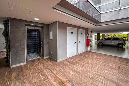 Apartamento à venda com 120m², 2 quartos e 2 vagasElevador