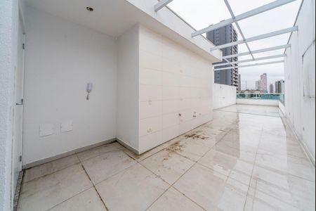 Apartamento à venda com 120m², 2 quartos e 2 vagasCobertura