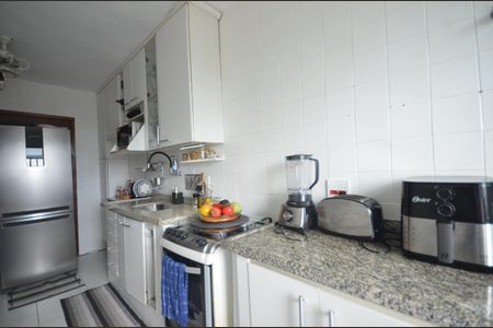 Apartamento para alugar com 76m², 3 quartos e 1 vagacozinha