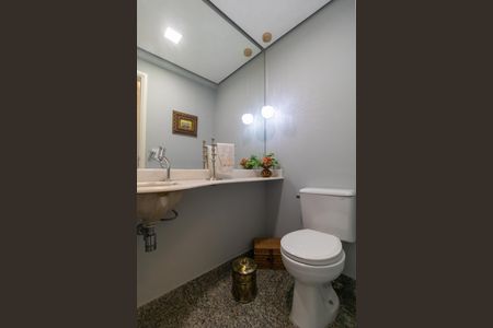 Apartamento à venda com 117m², 3 quartos e 2 vagas Apartamento à venda com 117m², 3 quartos e 2 vagasLavabo