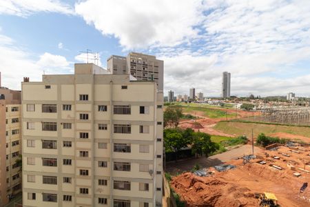 Apartamento à venda com 117m², 3 quartos e 2 vagas Apartamento à venda com 117m², 3 quartos e 2 vagasVista do quarto 02
