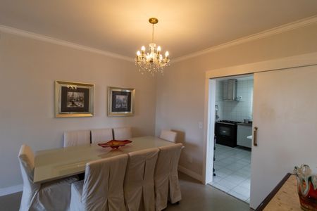 Apartamento à venda com 117m², 3 quartos e 2 vagas Apartamento à venda com 117m², 3 quartos e 2 vagasSalas