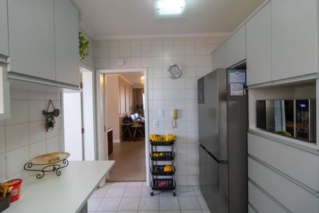 Apartamento à venda com 117m², 3 quartos e 2 vagas Apartamento à venda com 117m², 3 quartos e 2 vagasCozinha