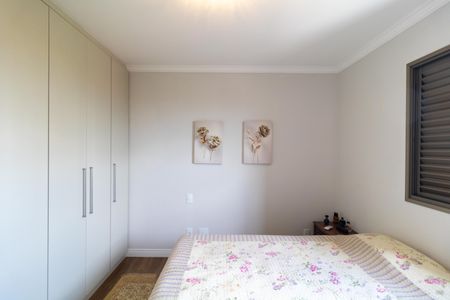 Apartamento à venda com 117m², 3 quartos e 2 vagas Apartamento à venda com 117m², 3 quartos e 2 vagasSuíte