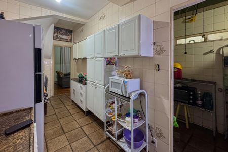 Cozinha de casa à venda com 3 quartos, 100m² em Lagoinha, Belo Horizonte