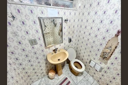 Apartamento à venda com 66m², 2 quartos e sem vagaBanheiro