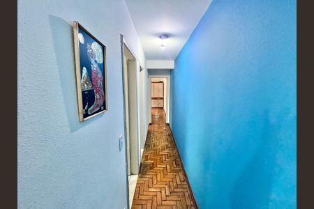 Apartamento à venda com 66m², 2 quartos e sem vagaCorredor