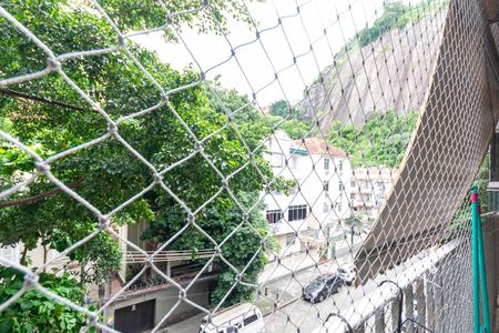 Apartamento à venda com 96m², 2 quartos e 1 vagaVaranda