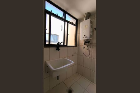 Apartamento para alugar com 161m², 3 quartos e 2 vagas Apartamento para alugar com 161m², 3 quartos e 2 vagasCozinha e Área de Serviço