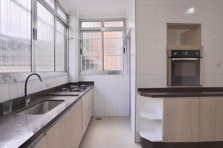 Apartamento à venda com 85m², 2 quartos e 2 vagasCozinha