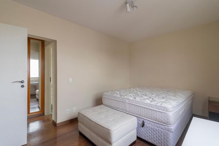 Apartamento à venda com 168m², 3 quartos e 2 vagasQuarto Suíte