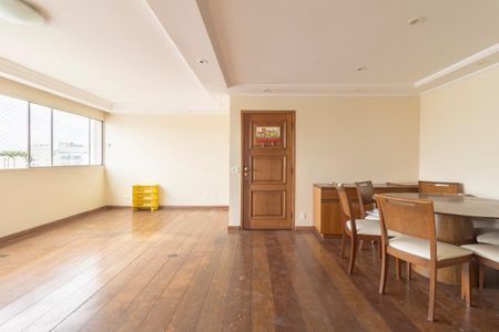 Apartamento à venda com 168m², 3 quartos e 2 vagasSala