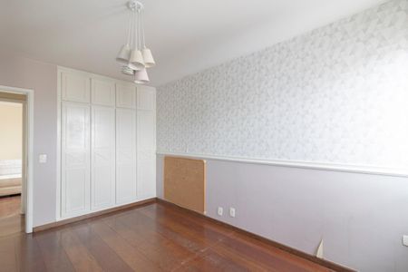 Apartamento à venda com 168m², 3 quartos e 2 vagasQuarto 2