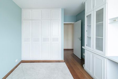 Apartamento à venda com 168m², 3 quartos e 2 vagasQuarto 3