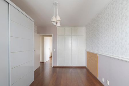 Apartamento à venda com 168m², 3 quartos e 2 vagasQuarto 2