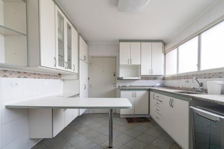 Apartamento à venda com 168m², 3 quartos e 2 vagasCozinha