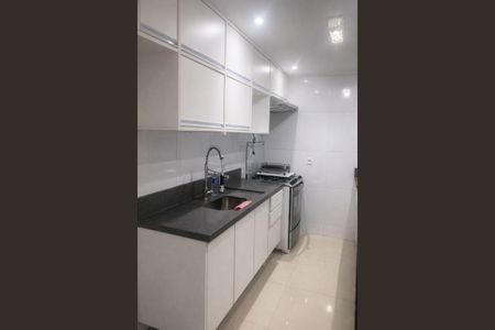 Apartamento para alugar com 2 quartos, 46m² em Jardim das Margaridas, Salvador