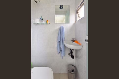 Apartamento à venda com 118m², 2 quartos e 2 vagas Apartamento à venda com 118m², 2 quartos e 2 vagasBanheiro de serviço