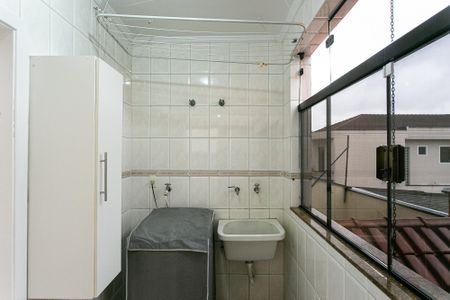 Casa à venda com 250m², 3 quartos e 7 vagas Casa à venda com 250m², 3 quartos e 7 vagasÁrea de Serviço