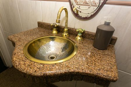 Casa à venda com 250m², 3 quartos e 7 vagas Casa à venda com 250m², 3 quartos e 7 vagasLavabo