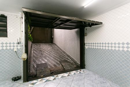 Casa à venda com 250m², 3 quartos e 7 vagas Casa à venda com 250m², 3 quartos e 7 vagasGaragem