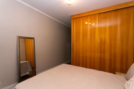 Casa à venda com 250m², 3 quartos e 7 vagas Casa à venda com 250m², 3 quartos e 7 vagasSuíte