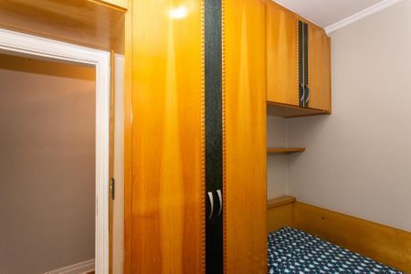 Casa à venda com 250m², 3 quartos e 7 vagas Casa à venda com 250m², 3 quartos e 7 vagasQuarto 2