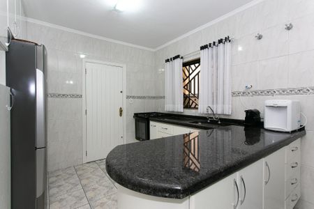 Casa à venda com 250m², 3 quartos e 7 vagas Casa à venda com 250m², 3 quartos e 7 vagasCozinha