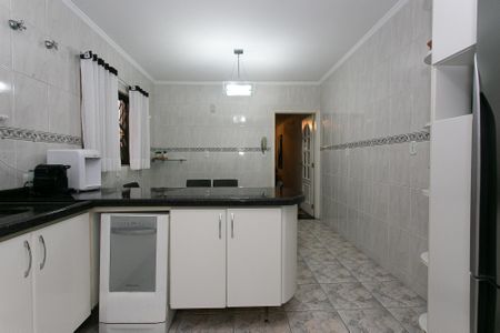 Casa à venda com 250m², 3 quartos e 7 vagas Casa à venda com 250m², 3 quartos e 7 vagasCozinha