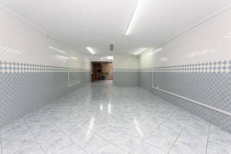 Casa à venda com 250m², 3 quartos e 7 vagas Casa à venda com 250m², 3 quartos e 7 vagasGaragem