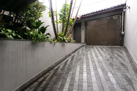 Casa à venda com 250m², 3 quartos e 7 vagas Casa à venda com 250m², 3 quartos e 7 vagasGaragem