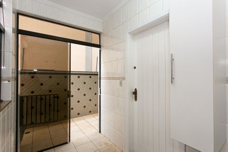 Casa à venda com 250m², 3 quartos e 7 vagas Casa à venda com 250m², 3 quartos e 7 vagasÁrea de Serviço