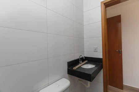Casa à venda com 80m², 2 quartos e 2 vagas