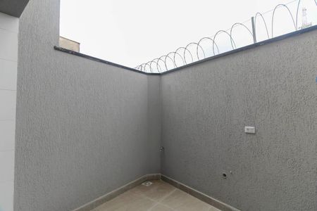 Casa à venda com 80m², 2 quartos e 2 vagas