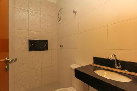 Casa à venda com 80m², 2 quartos e 2 vagas