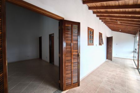 Casa para alugar com 160m², 3 quartos e 5 vagasVaranda Quartos