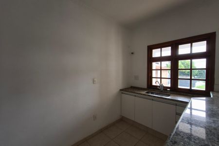 Casa para alugar com 160m², 3 quartos e 5 vagasCozinha