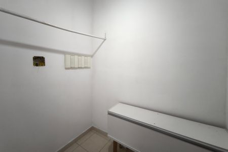 Casa para alugar com 160m², 3 quartos e 5 vagasCloset Suíte 3