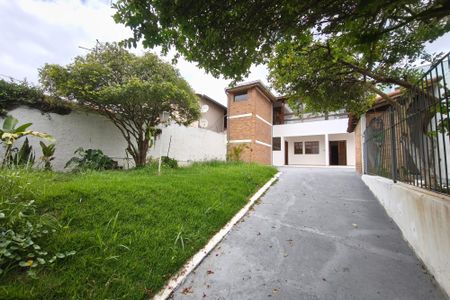 Casa para alugar com 160m², 3 quartos e 5 vagasQuintal - Garagem