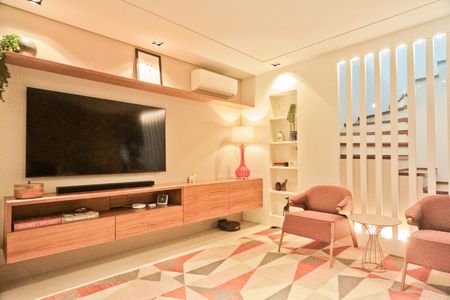 Casa à venda com 3 quartos, 200m² em Parque Sao Domingos, São Paulo