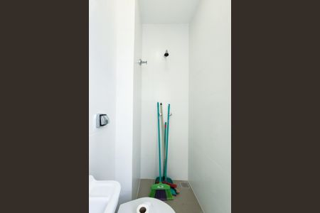 Apartamento para alugar com 53m², 1 quarto e 1 vaga Apartamento para alugar com 53m², 1 quarto e 1 vagaBanheiro de Serviço