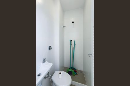 Apartamento para alugar com 53m², 1 quarto e 1 vaga Apartamento para alugar com 53m², 1 quarto e 1 vagaBanheiro de Serviço