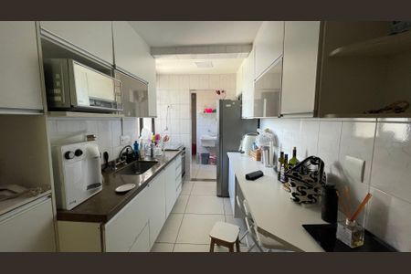 Apartamento para alugar com 92m², 2 quartos e 1 vagaCozinha