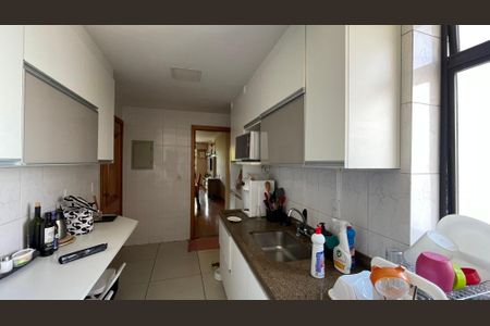 Apartamento para alugar com 92m², 2 quartos e 1 vagaCozinha
