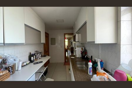 Apartamento para alugar com 92m², 2 quartos e 1 vagaCozinha