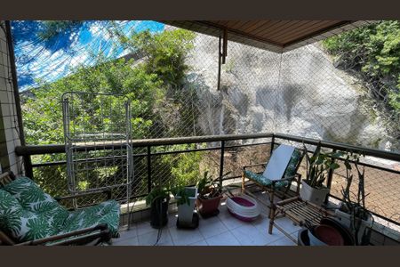 Apartamento para alugar com 92m², 2 quartos e 1 vagaVaranda